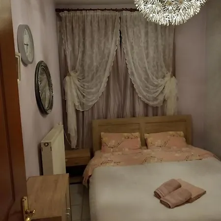 شقة Poly's Cozy فولوس