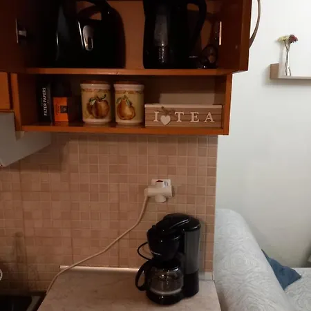 Poly's Cozy Apartment